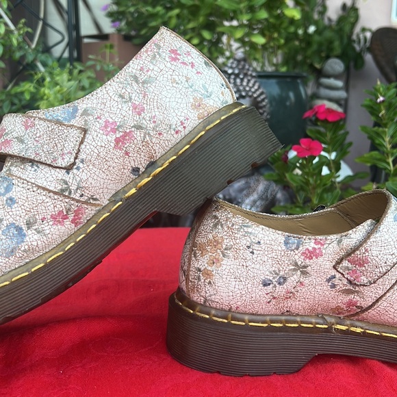 🌸 Dr. Martens 12295 Vintage Floral Crackle Single Strap Mary Jane Loafers - Picture 8 of 17